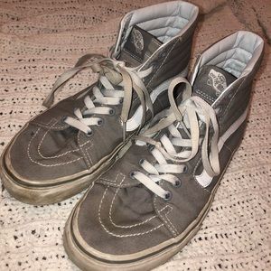 Women’s grey high top vans